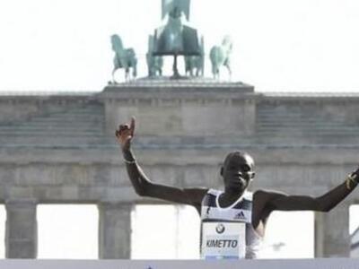 Νέο παγκόσμιο ρεκόρ στο Μαραθώνιο του Βερολίνου