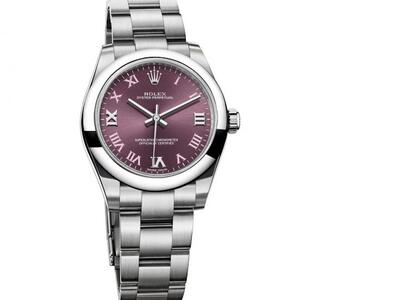 Το Oyster Perpetual 31 της  Rolex με μοβ καντράν