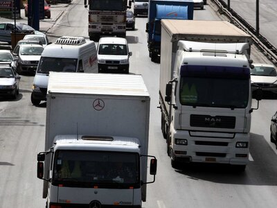 Πιάνουν πάλι τιμόνι οι ιδιοκτήτες φορτηγ...