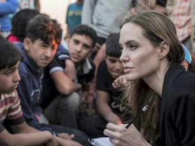 H Αντζελίνα Τζολί στη Βενεζουέλα για του...