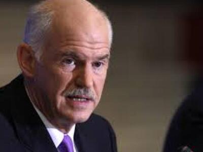 Ο άνθρωπος που οργανώνει το κόμμα Παπανδ...