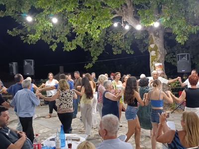 Μοναδική Βραδιά στο Μ. Ποντιά- «Μας Βρήκ...