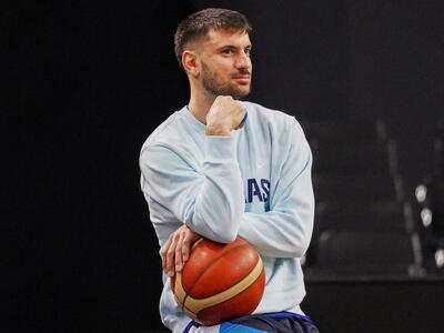 Ο Γλαύκος/Εσπερος-ΑΟΠΑ καμαρώνει για τον...