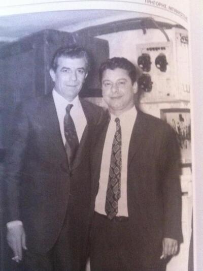 Ο Μπιθικώστης με τον ιδιοκτήτη του Villy...