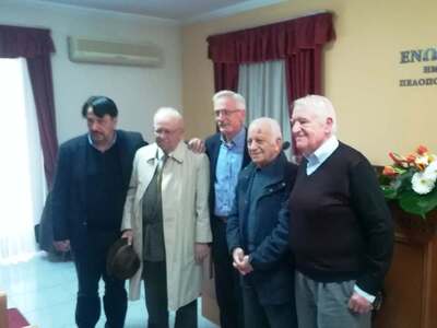 Ο Γιώργος Ρώρος με τους διατελέσαντες πρ...