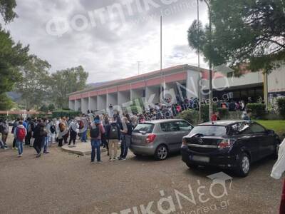 Πανεπιστήμιο Πατρών: Παραμένει η ουρά στ...