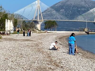 Πάτρα: Μαθητές του ΓΕΛ Ρίου καθάρισαν τη...