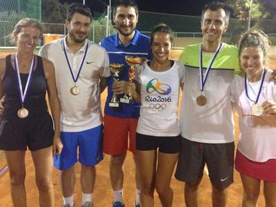 ΤΕΝΙΣ ΦΑΝΑΤΙΚΑ: ΚΥΠΕΛΛΑ ΚΑΙ ΜΕΤΑΛΛΙΑ ΣΤI...