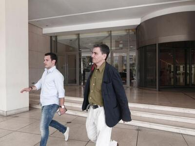 Το ΔΝΤ να βάλει λίγο νερό στο κρασί του,...