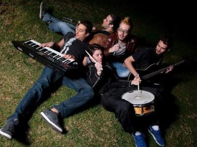 Live εμφάνιση των Monostyle στις 31 Μαίο...