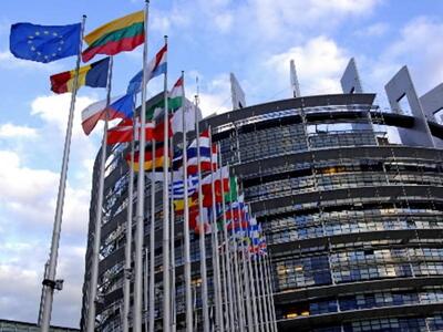 Το ΔΝΤ επιθυμεί αναδιάρθρωση του ελληνικού χρέους