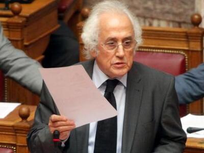 Tρίζει πάλι η κυβέρνηση: Ο Ρουπακιώτης α...