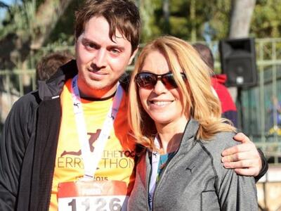 H Ελλη Στάη παντρεύει τον μοναχογιό της ...