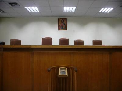 «Όχι» σε μείωση των αποδοχών τους λένε οι δικαστές