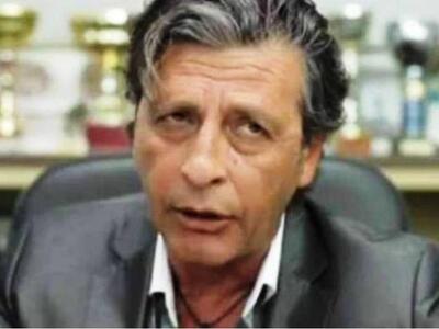 Ο «αγαπούλας» κυκλοφορεί με γυαλιά και σ...