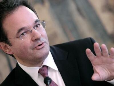 Αυτή είναι η υπερασπιστική γραμμή Παπακωνσταντίνου