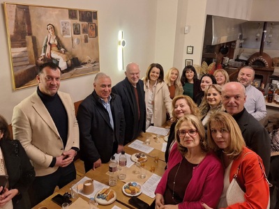  Με επιτυχία η κοπή της πρωτοχρονιάτικης...