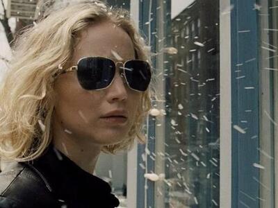 H Tζένιφερ Λόρενς πρωταγωνιστεί ξανά σε ...