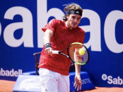 Ο Τσιτσιπάς χτύπησε κατά λάθος τον πατέρ...