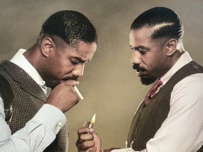 Γιατί θριαμβεύει το «Sinners»; Mπλουζ, β...