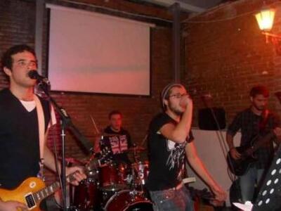 Live συναυλία των Πατρινών Monostyle στο...