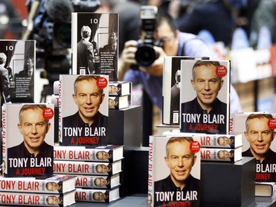 Κυκλοφόρησε η αυτοβιογραφία του Τόνι Μπλερ 