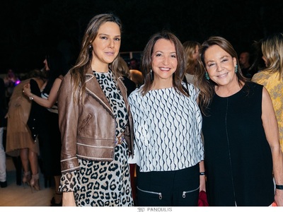 ΒΑΝΑ ΛΑΒΙΔΑ, ΦΑΙΗ ΚΑΙ ΜΠΟΥΜΠΟΥ ΜΠΑΡΜΠΑΛΙΑ