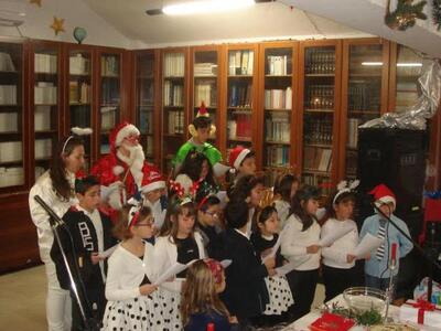 Πάτρα: Εορταστική εκδήλωση για το νέο χρ...