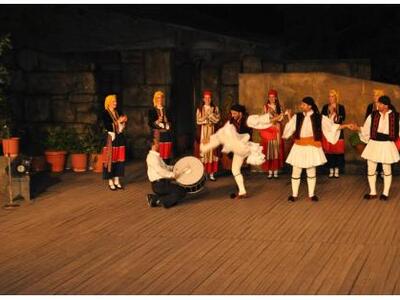 Συνεχίζεται η δράση του Λαογραφικού Χορε...