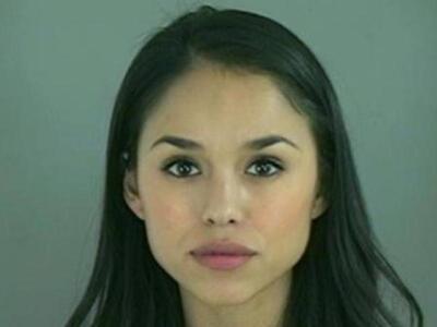 Από τις πασαρέλες βρέθηκε στα... κρατητήρια! 