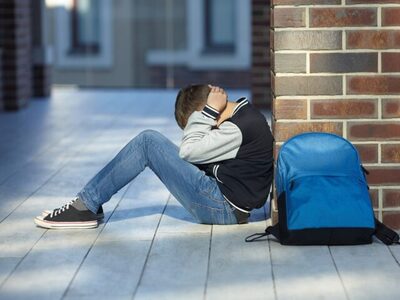 Ενδοσχολική βία: Οι αιτίες, οι μορφές κα...