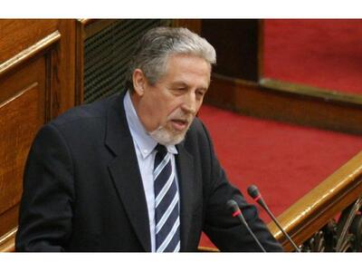 Τα βρόντηξε ο Μανώλης απο το Συνδικαλιστ...