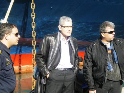 Ο Άγγελος Τσιγκρής στο Λιμεναρχείο της Πάτρας 
