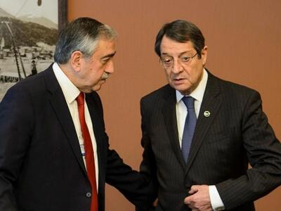 Aναστασιάδης και Ακιντζί συμφώνησαν σε ν...