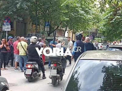 Θεσσαλονίκη: Αδιανόητο ξύλο μεταξύ οδηγώ...