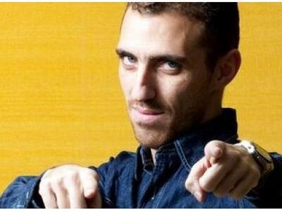 Aπόψε σε γνωστό κλαμπ στην παραλιακή του...