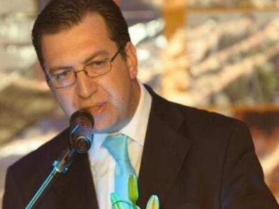 Αιγιάλεια: Επίθεση της παράταξης «Τριαντ...