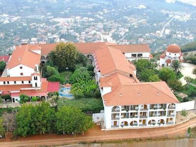 Ναύπακτος: Μοναστικό συνέδριο στη Μεταμό...