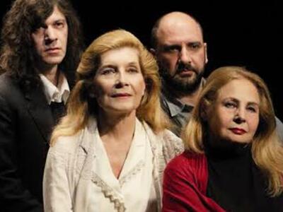 Παράδοσης Εγκώμιον: Η αξιοπρέπεια του ελ...