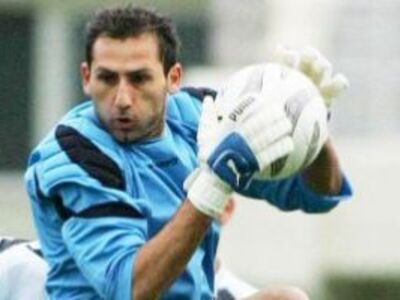 Τρεις στα "κοκκινόμαυρα"