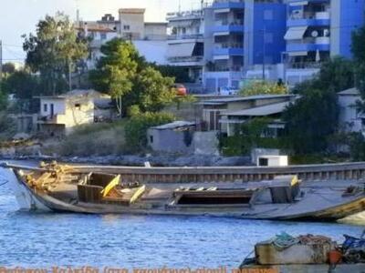 Απίστευτο: Κατέστρεψαν με τσεκούρια καρά...