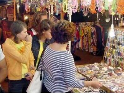 Πάτρα: Ξεκίνησαν οι παραδοσιακοί μποναμάδες
