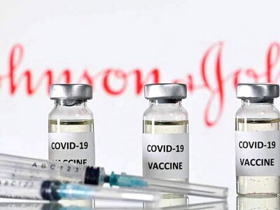 ΕΟΦ: Τρεις νέες παρενέργειες για το εμβό...