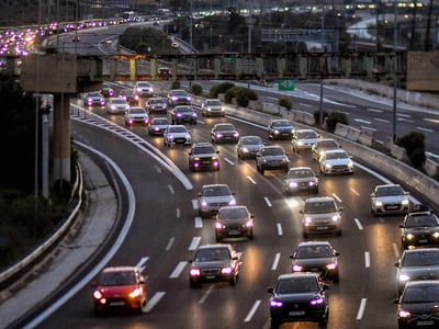 Έξοδος Πάσχα: «Βούλιαξαν» οι εθνικές οδο...