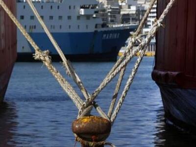Δεμένα τα πλοία στα λιμάνια την Μεγάλη Τετάρτη 