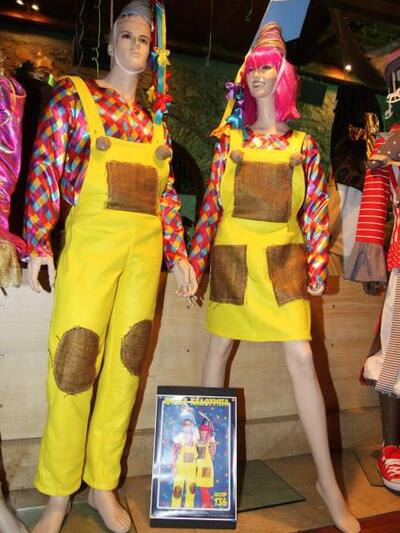 GROUP 136 - ΑΜΟΛΑ ΚΑΛΟΥΜΠΑ 