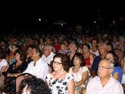 Διακοπτό: Λαοθάλασσα στα "Παπαγιανν...
