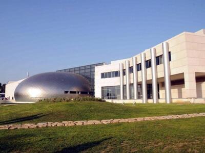 Καθάρισαν το Αρχαιολογικό Μουσείο Πάτρας...