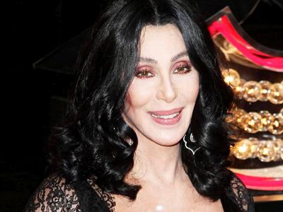 Η Cher με το τελευταίο της single σπάει ρεκόρ!