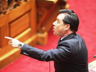 Κόντρα Φωτίου – Γεωργιάδη στη Βουλή – ΔΕ...